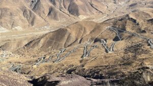 上り坂で膝前が痛い時の効果的な対策は？